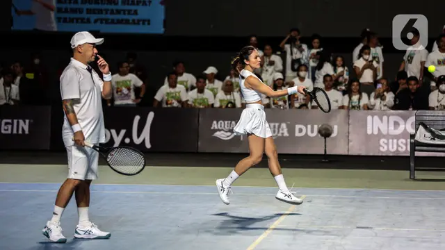 Dion / Enzy Menang Meyakinkan Lawan Gading / Wulan di Tiba Tiba Tenis