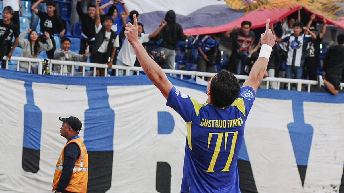 Arema vs Semen Padang: Singo Edan Terkam Kabau Sirah 3-0