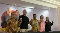 Ganjar Pranowo dan Mahfud Md menggelar jumpa pers usai penetapan hasil Pemilu 2024, Kamis (21/3/2024). (Liputan6.com/ Delvira Hutabarat)