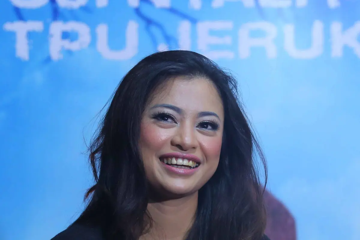 [Bintang] Angie Virgin