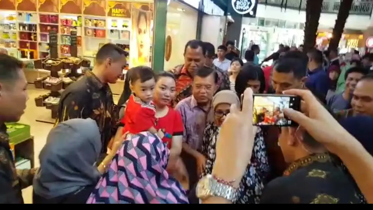 Jusuf Kalla di Makassar