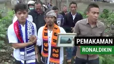 Suporter sepak bola Indonesia, Ronaldikin atau yang bernama asli Sodikin, dimakamkan pada Rabu (23/1/2019).