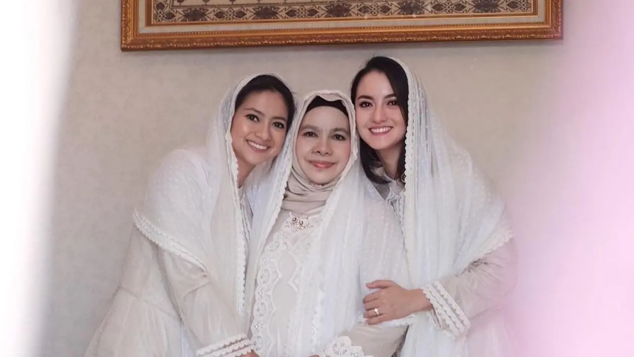 Ririn Ekawati dan Ibu