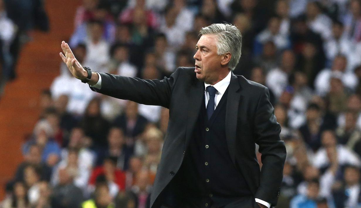 Carlo Ancelotti  saat melatih Madrid di Stadion Santiago Bernabeu,  (22/04/2015).  (EPA/Kiko Huesca)