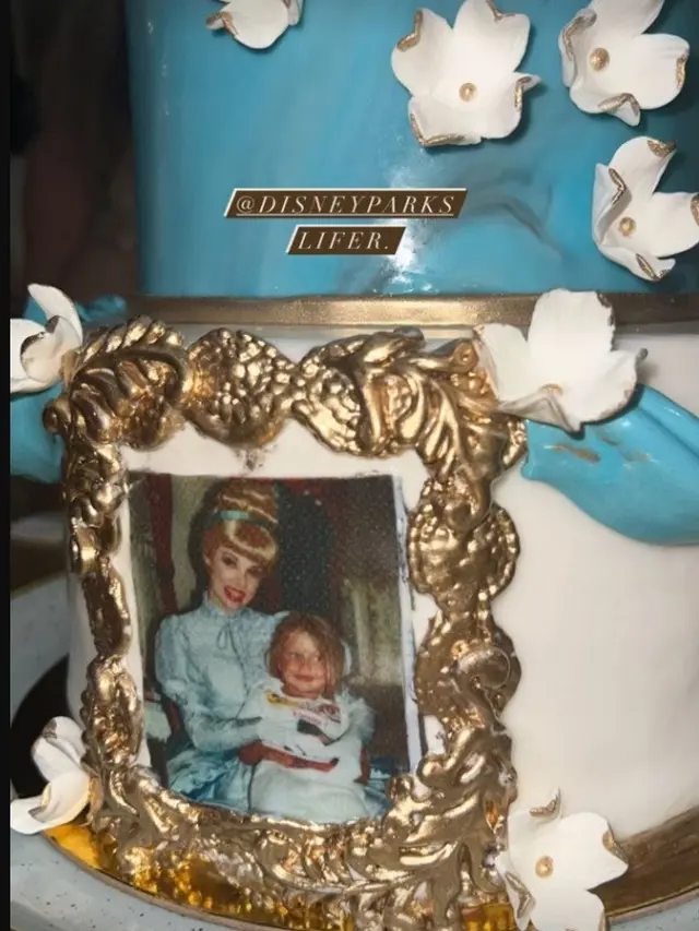 Ulang tahun Gigi Hadid. (Foto: Instagram Strories @gigihadid)