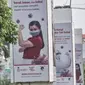 Deretan papan reklame sosialisasi vaksin Covid-19 yang terpasang di tiang pancang proyek monorel, Senayan, Jakarta, Selasa (17/11/2020). Seperti diketahui, Presiden Joko Widodo mengatakan vaksin Covid-19 akan tiba di Indonesia pada akhir November 2020. (merdeka.com/Iqbal S Nugroho)