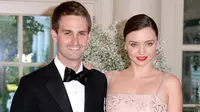 Satu Tahun Pacaran, Miranda Kerr Akan Nikahi Bos Snapchat