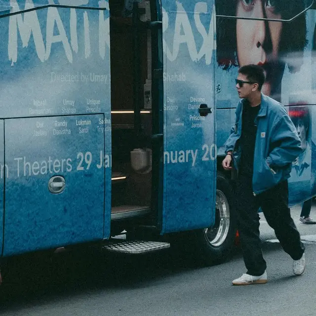 Potret Iqbaal Ramadhan di Promo Film Perayaan Mati Rasa