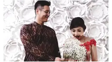 Selain membagikan foto, pasangan ini membagikan video lucu dan romantis yang membuat setiap orang akan iri saat melihatnya.