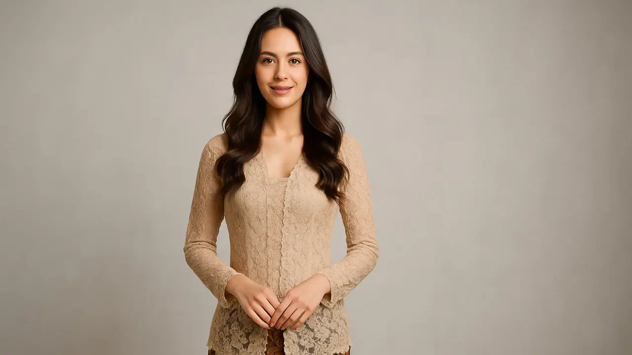 7 Gaya Rambut untuk Kebaya Tanpa Sanggul, Anggun Tapi Tetap Simpel