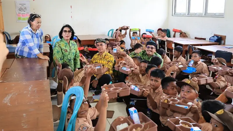 Dukung Kesehatan dan Kecerdasan Generasi Muda, Pemkot Tarakan Gelar Uji Coba Program Makan Bergizi Gratis