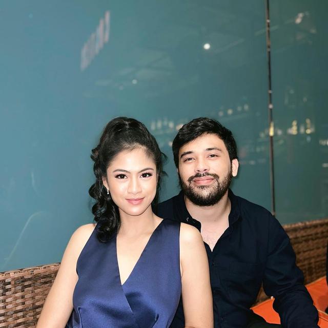 6 Artis Ini Pacaran dengan Orang Keturunan Bali, Didoakan Selalu Langgeng