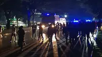 9 Jam Tutup Jalan, Polisi Bubarkan Aksi Indonesia Gelap di Makassar Hingga Ricuh