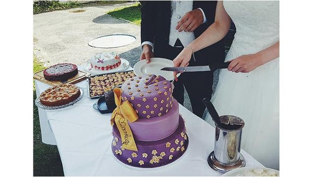 6 Potret Makanan Pernikahan Tak Sesuai Ekspektasi, Bikin Tamu Menyesal Kondangan