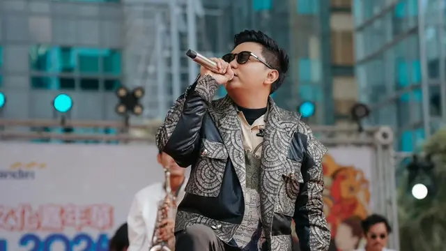 7 Potret Denny Caknan Manggung di Taiwan, Hibur Puluhan Ribu Penonton