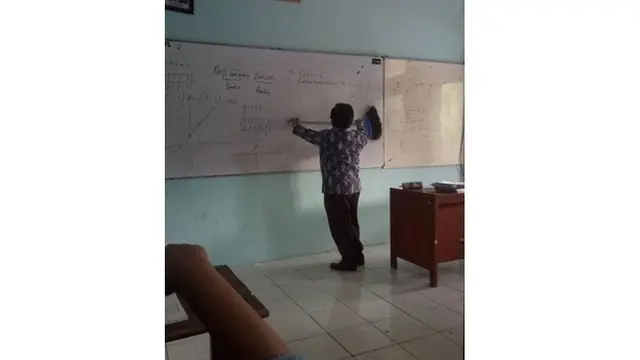5 Foto Ini Buktikan Keterbatasan Peralatan Bukan Suatu Masalah