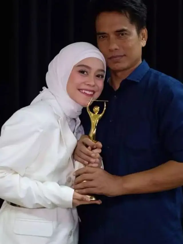 Pasang Badan untuk Anaknya, Ini 6 Momen Akrab Lesti Kejora dan Sang Ayah