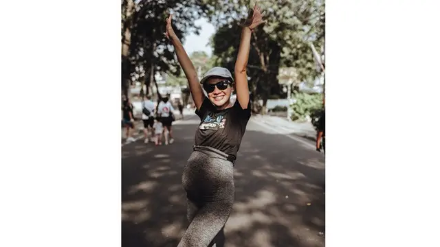 Semakin Membuncit, Ini 6 Momen Andien Aisyah Pamer Baby Bump Anak Kedua