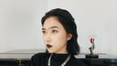 Dengan gaya rambut pendek, Isyana tampak lebih segar dan terlihat edgy. (Foto: Instagram/ @isyanasarasvati)