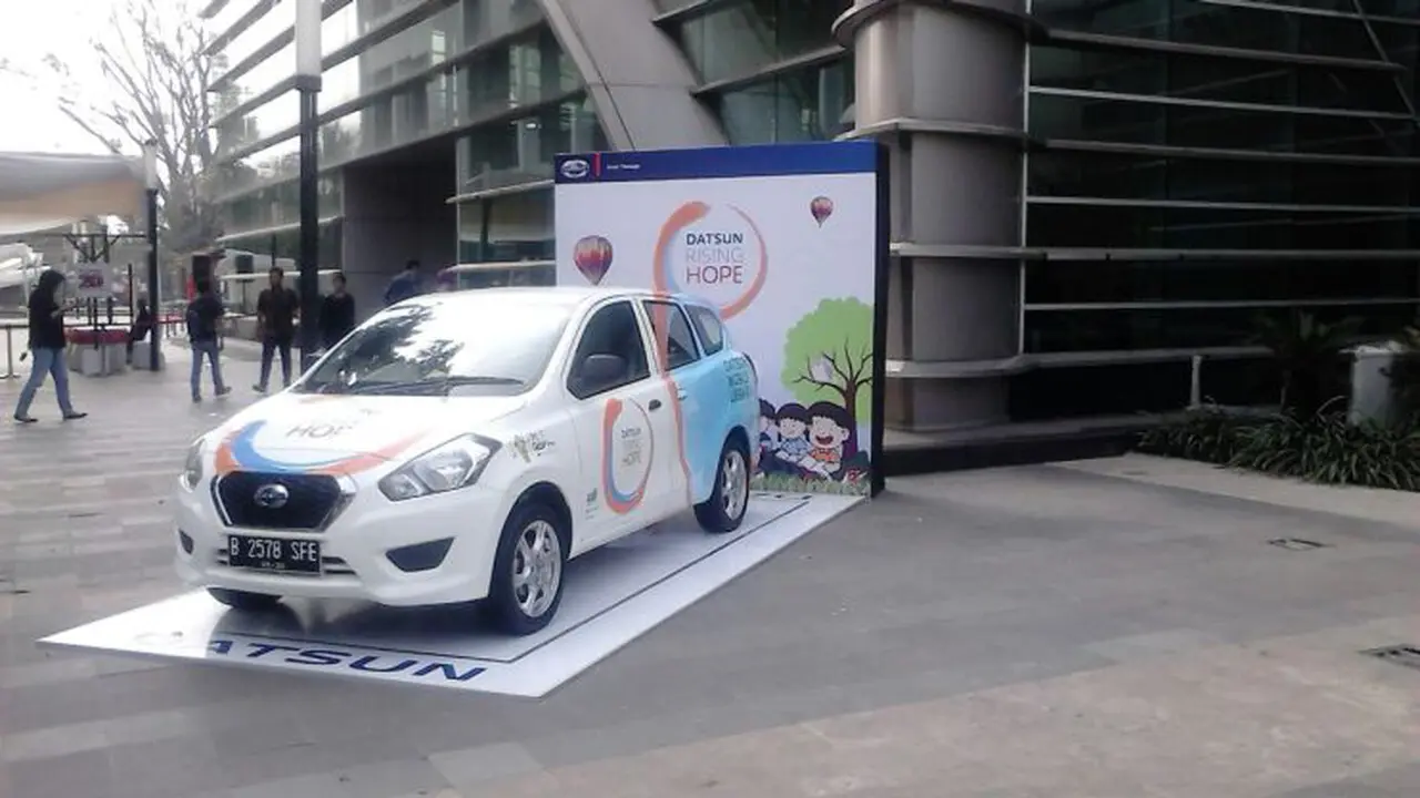 Datsun Donasikan Dua Unit GO+ Panca ke Yayasan 1001buku