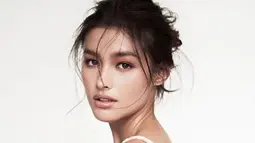 Liza Soberano sudah tiga kali masuk daftar wanita tercantik versi TC Chandler. Namun, ini adalah kali pertama aktris berusia 20 tahun tersebut berada di posisi teratas. (instagram.com/lizasoberano)