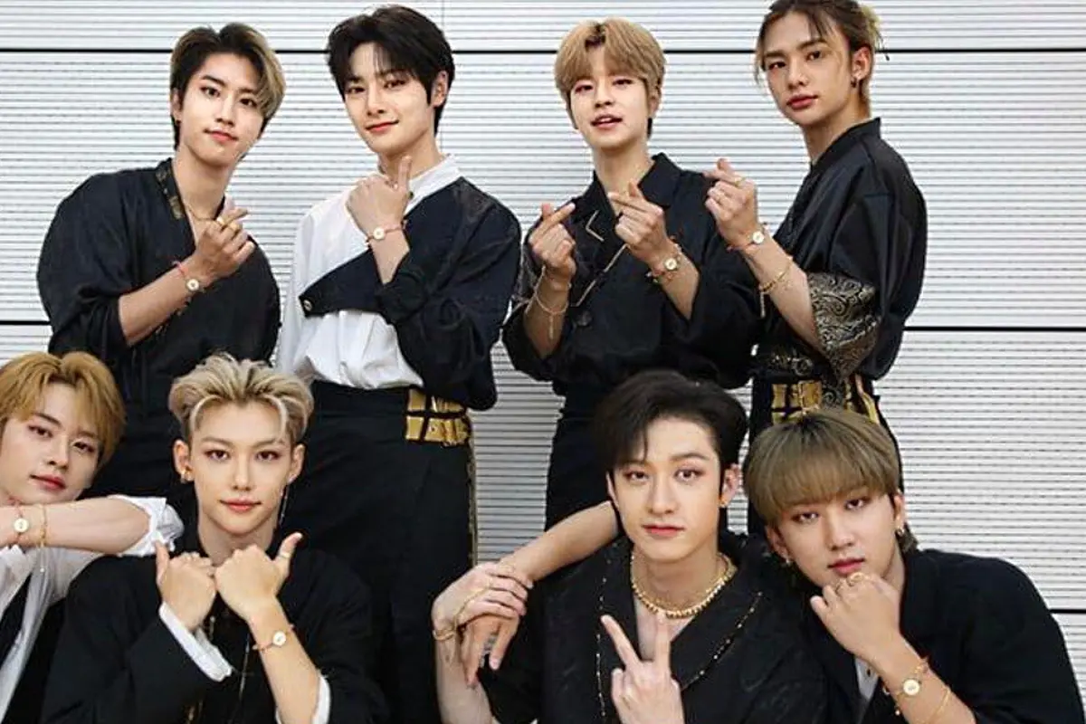 Stray Kids