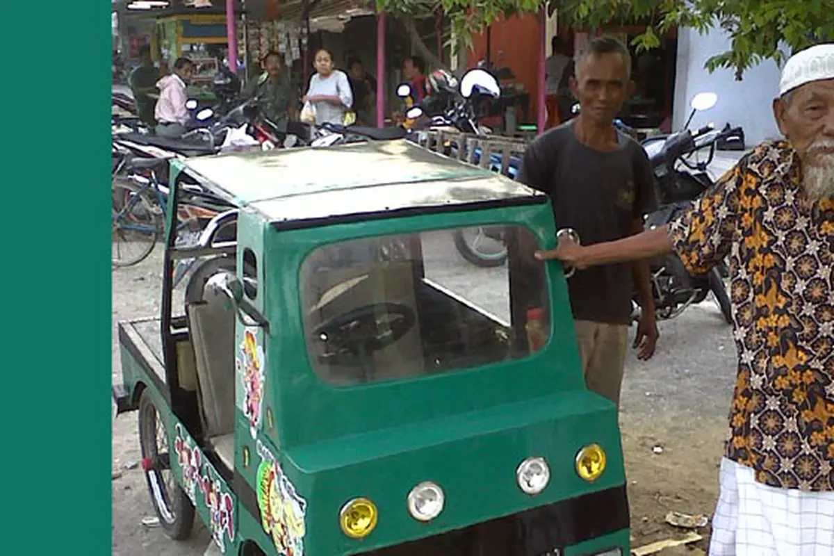 Ini Dia Mobil Rakitan Pesaing Mobil SMK Jokowi