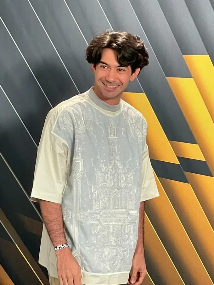 Reza Rahadian. (Foto: Instagram @officialpilarez)