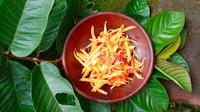 Ilustrasi sambal mangga pedas segar/copyright shutterstock.com/Mongfiy