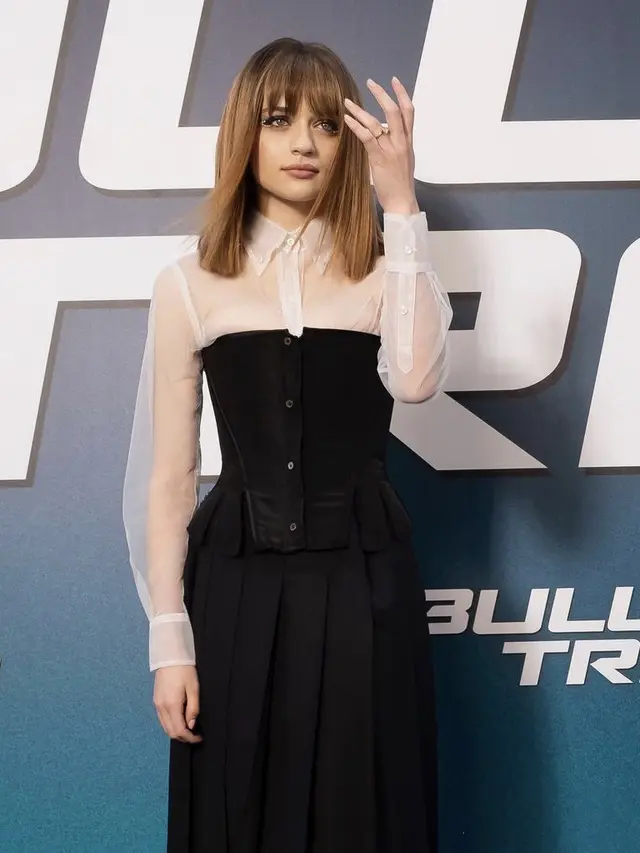 Joey King, credit: @joeyking