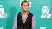 Chris Hemsworth Bakal Jadi Ayah Lagi