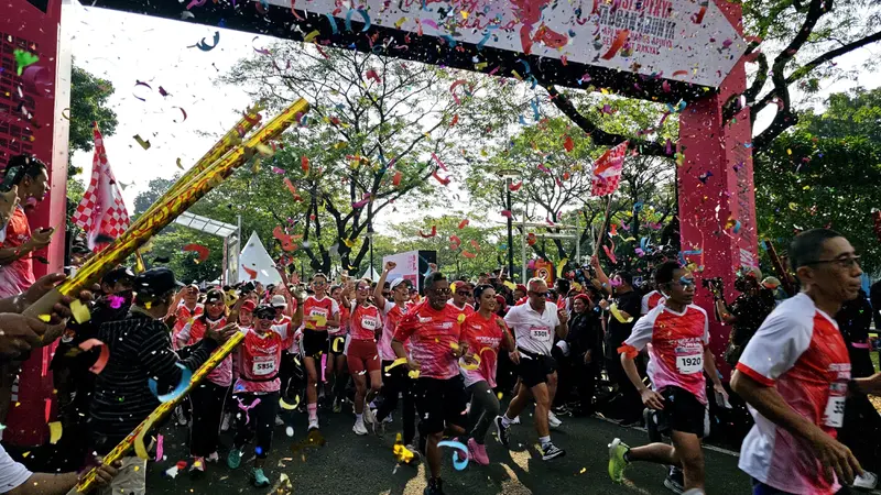 Rangkaian penutupan peringatan Bulan Bung Karno 2024 digelar di Parkir Timur Senayan, Gelora Bung Karno, Jakarta, Minggu (30/6). Kegiatan diisi dengan lomba lari bertajuk Soekarno Run.