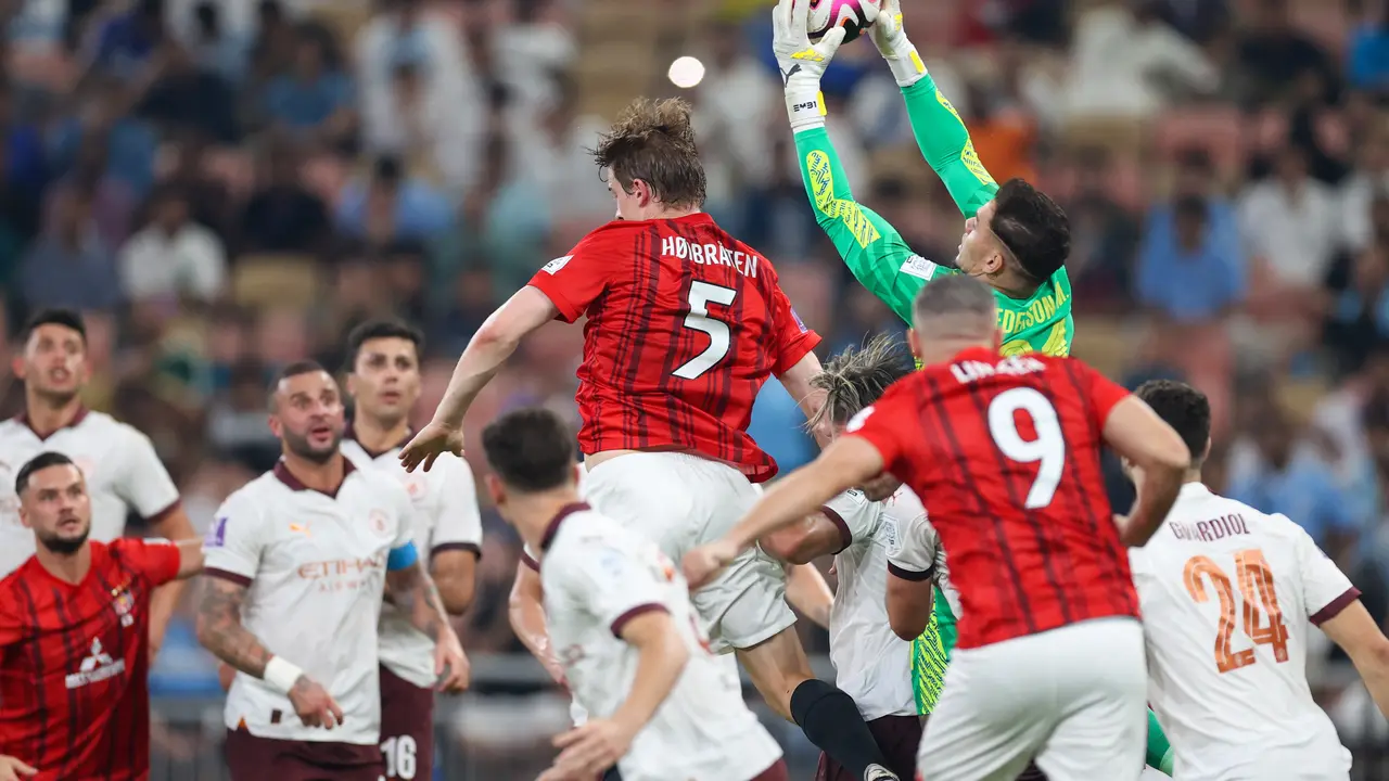 Urawa Reds Vs Man City