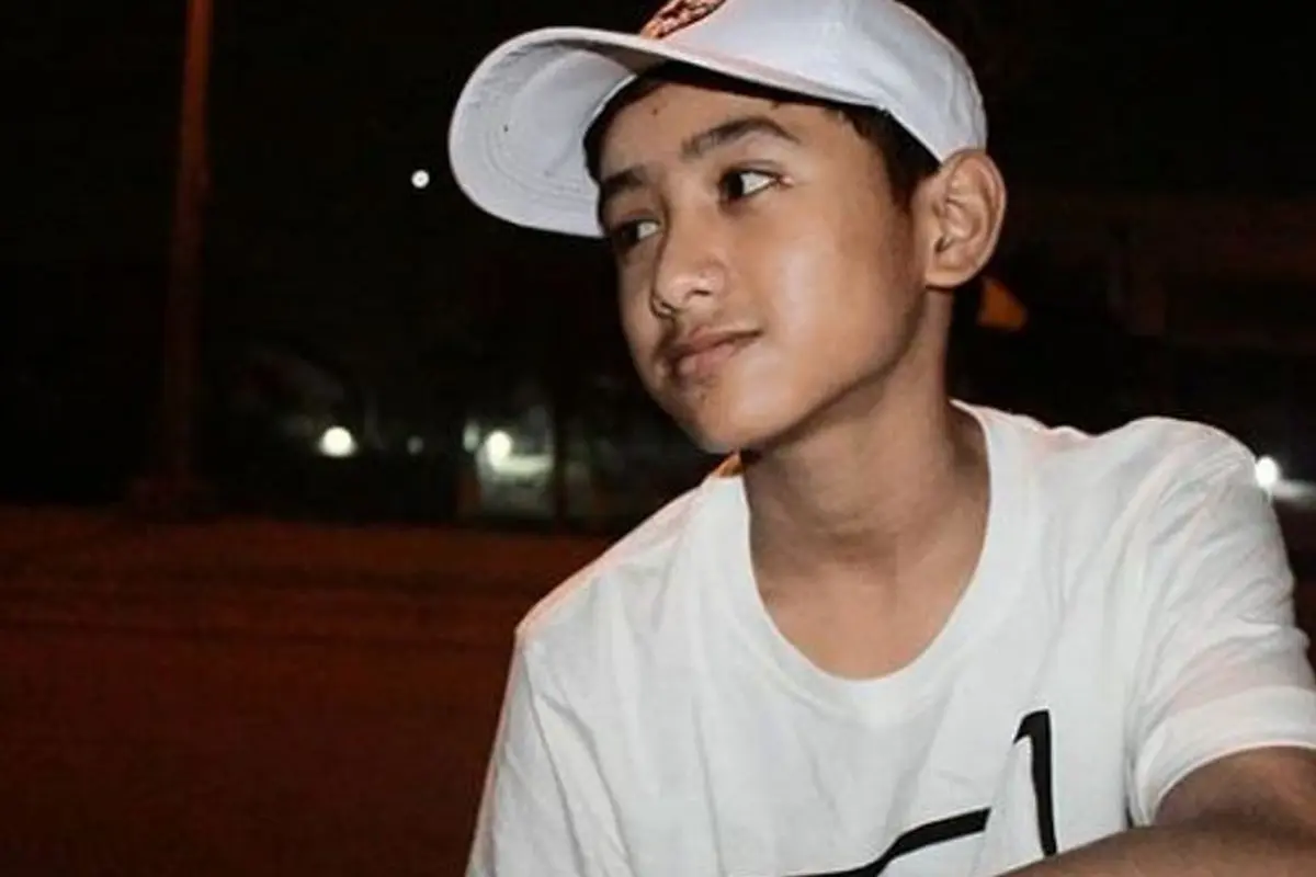 [Bintang] Sederet Kicauan Kocak Netizen Membahas Soal Kehebohan Bowo Alpenliebe