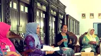 Akan ada 12 ribu lebih perempuan memakai kebaya saat apel besar Hari Kartini di Pekalongan pada 21 April mendatang. (Liputan6.com/Fajar Eko Nugroho).
