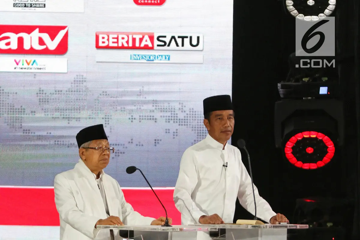 Jokowi-Ma'ruf Tunjukkan Kartu Sakti Andalan di Debat Kelima Pilpres