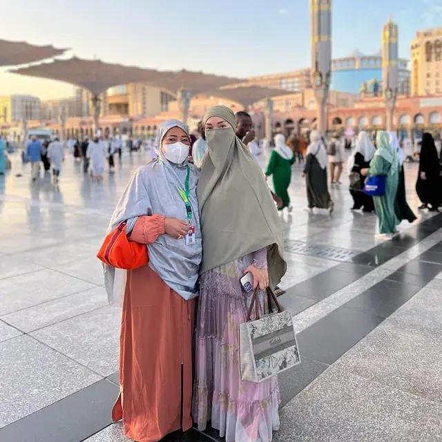 Zaskia Gotik Umrah