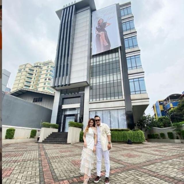 Istri Ulang Tahun, Crazy Rich Malang Beri Kado Tower di Jakarta