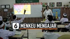 Menteri Keuangan Sri Mulyani mengajar di SDN Kenari Jakara Pusat. Menkeu memperkenalkan pajak,  dan manfaat membayar pajak sejak dini kepada anak-anak sekolah dasar. Seluruh jajaran Kemenkeu  memiliki program mengajar kepada anak-anak di sekolah dasa...