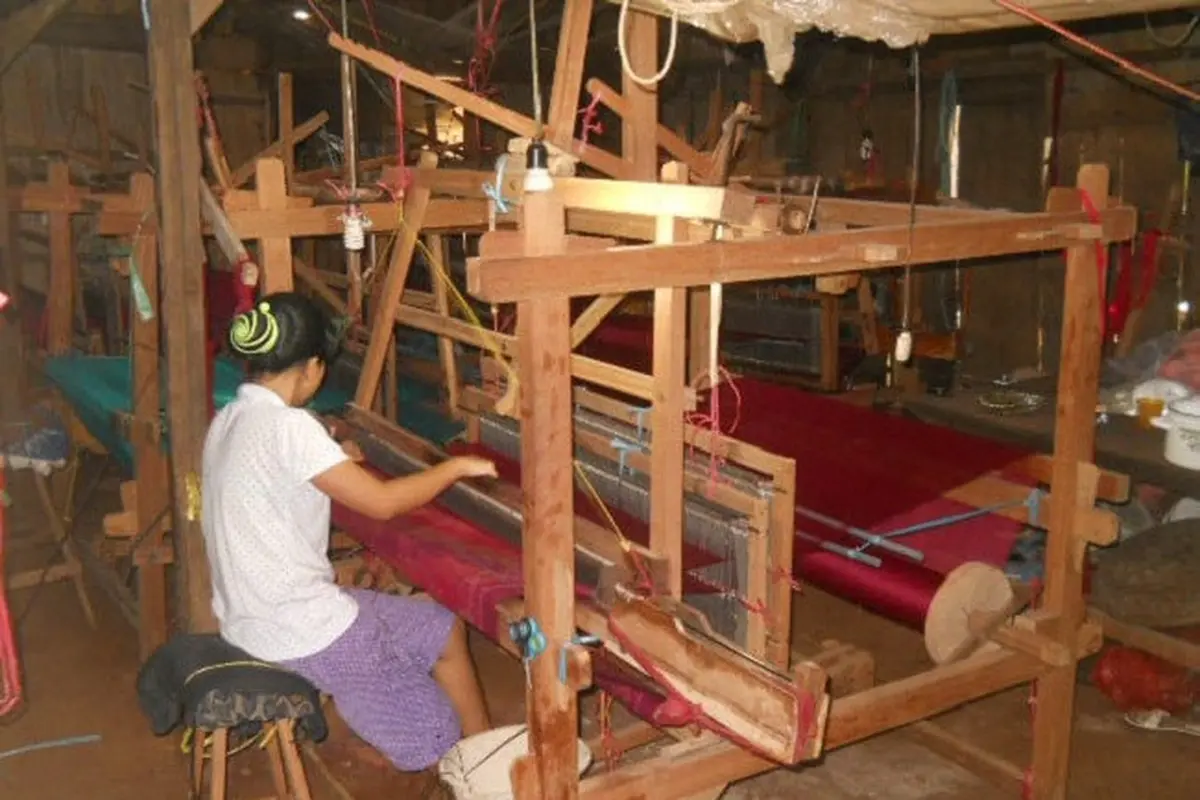Kain Tenun Troso