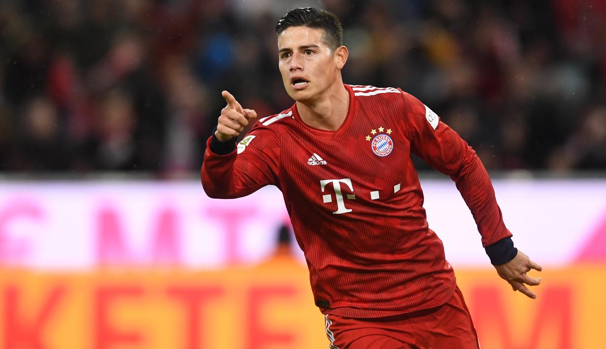3. James Rodriguez - Selama masa peminjaman bersama Bayern Munchen dirinya tampil biasa saja, kemungkinan besar dirinya akan kembali dilego oleh Real Madrid dan mungkin ke Napoli untuk gabung bersama Carlo Ancelotti. (AFP/Christof Stache)