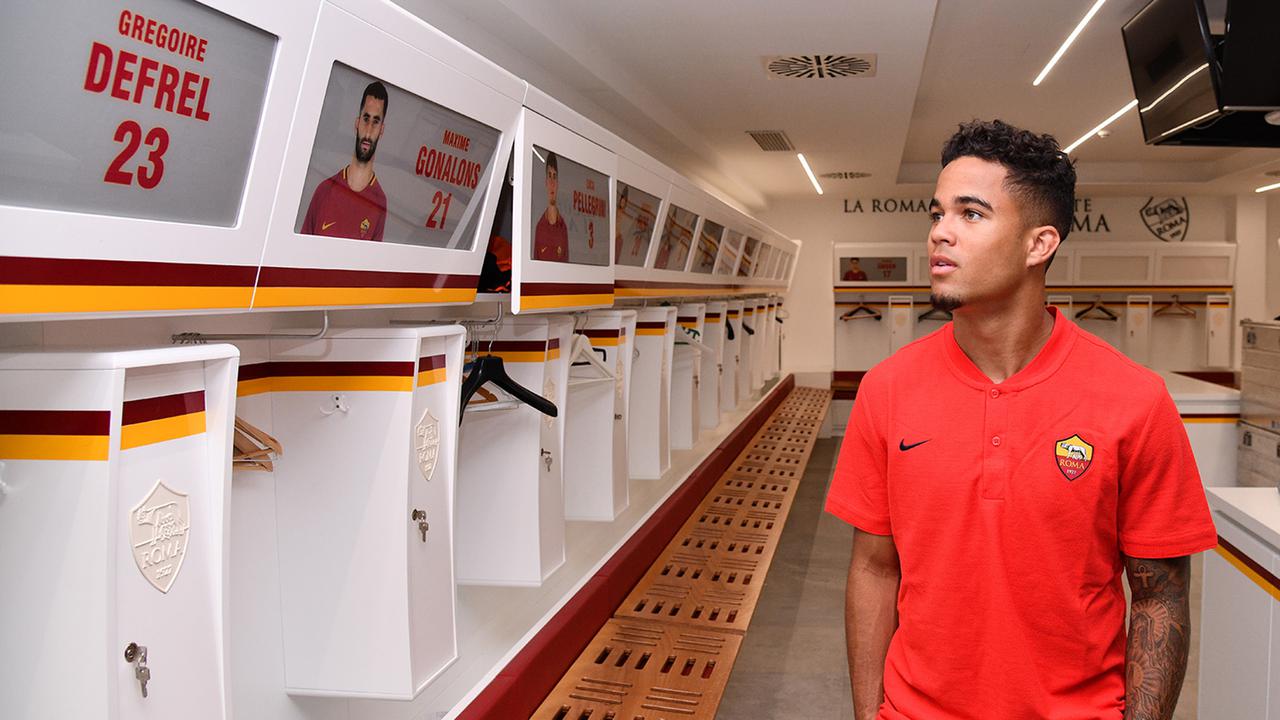 FOTO: Sempat Diincar MU, Putra Legenda Belanda Malah Pilih AS Roma