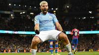 1. Sergio Aguero (Manchester City) - Bomber andalan City ini pernah membuat hattrick cepat dalam waktu 8 menit, tepatnya menit 42, 49 dan 50. Momen tersebut terjadi saat City menang 6-1 atas Newcastle United pada 3 Oktober 2015. (AFP/Oli Scarff)