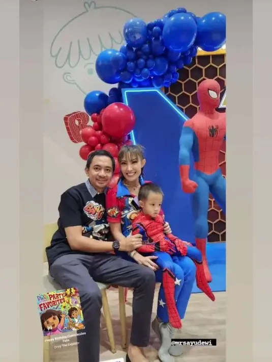 Ayu Dewi mengundang teman si kecil dan orang-orang terdekat untuk memeriahkan pesta kali ini. (instagram.com/mrsayudewi)