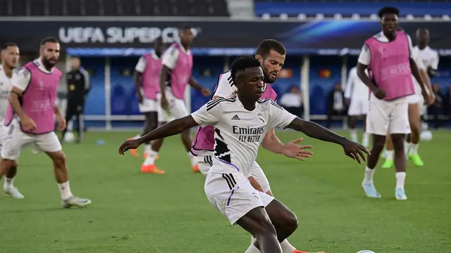 Vinicius Junior - Nacho Fernandez - Real Madrid - Piala Super Eropa - 9 Agusus 2022