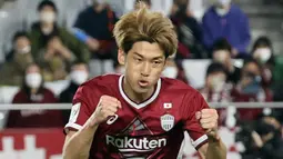 Yuya Osako dari Vissel Kobe berhasil mencetak 22 gol dan mencatatkan dirinya bersama Anderson Lopes dari Yokohama F. menjadi daftar teratas pencetak gol terbanyak musim ini. (AFP/Jiji Press)