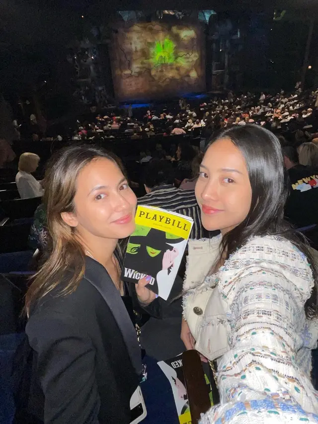 Anya Geraldine - Pevita Pearce