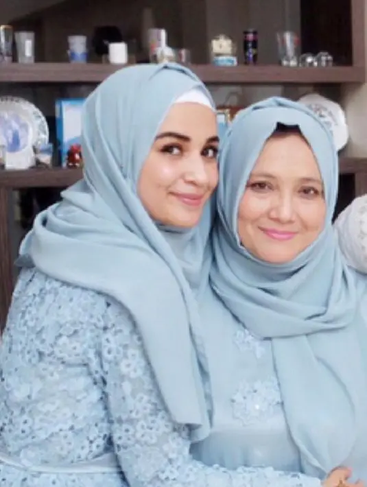 (Via Instagram/@Shireensungkar)