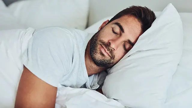 Ilustrasi Pria Tidur (sumber: unsplash)