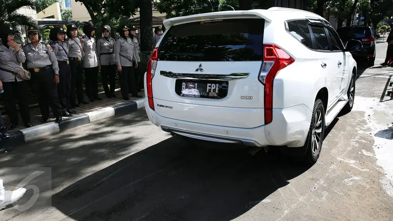 20161115-Jelang Pemeriksaan Ahok, FPI Kumpul di Mabes-Jakarta